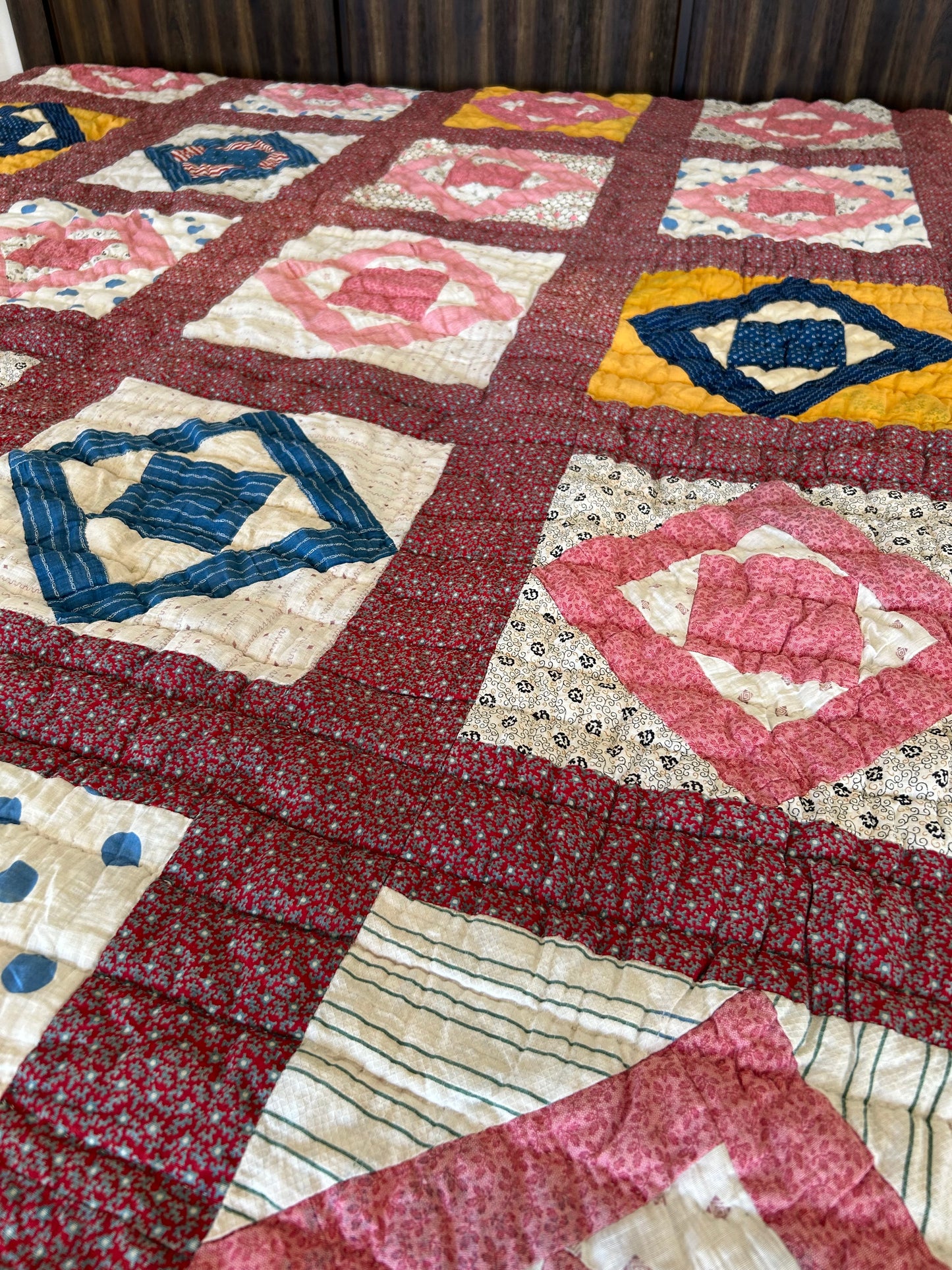 Antique Early 1900s | Squares in Squares Quilt