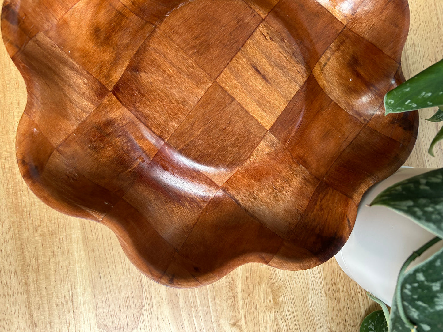 Wooden Petal Bowl | Mid-Century Modern