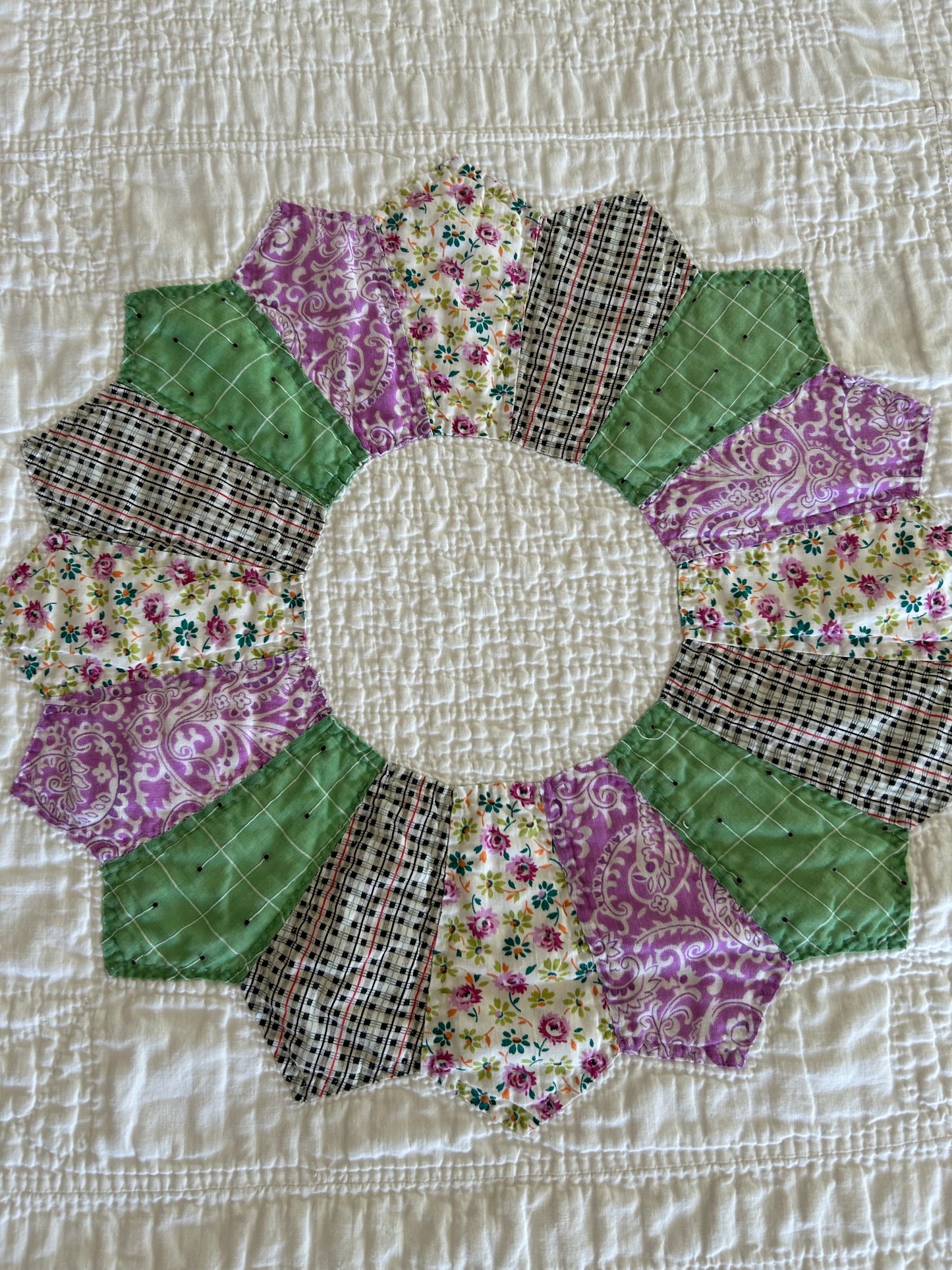 Feedsack Dresden Plate Quilt | 1930s