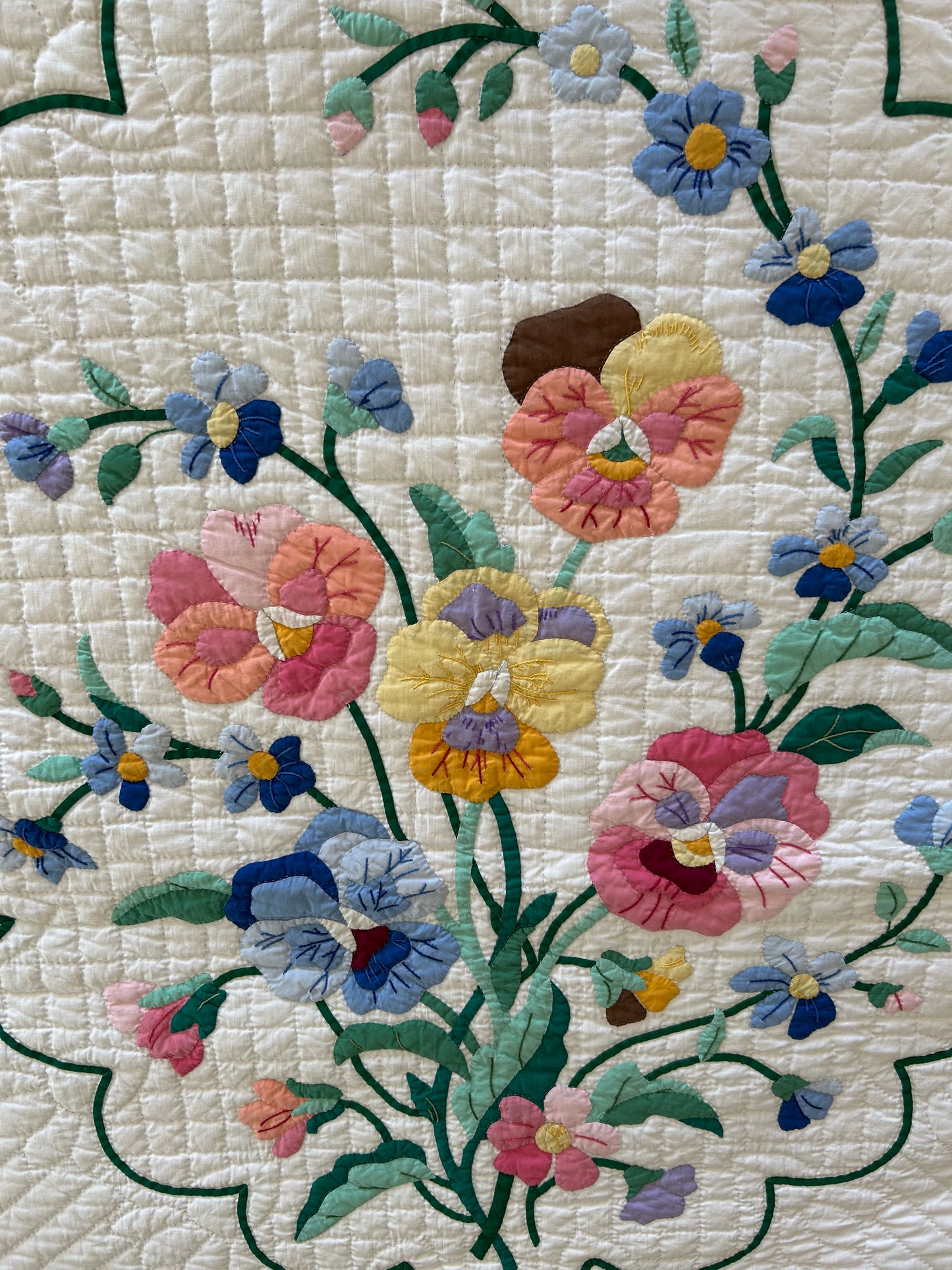 Green Pansy Appliqué Quilt | 1940s