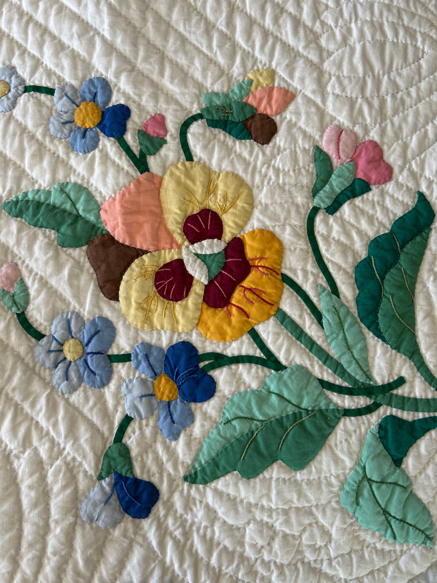 Green Pansy Appliqué Quilt | 1940s
