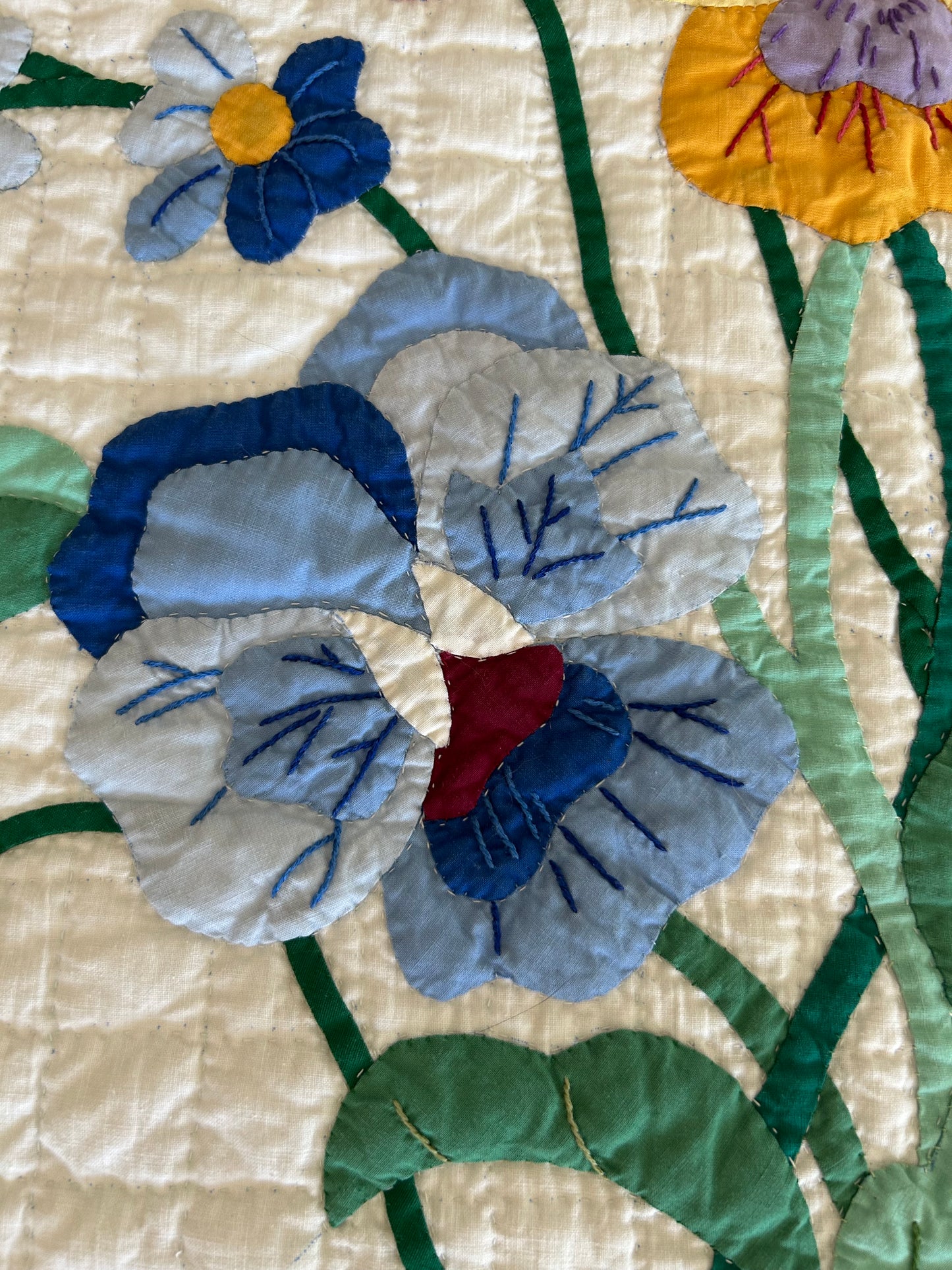 Green Pansy Appliqué Quilt | 1940s