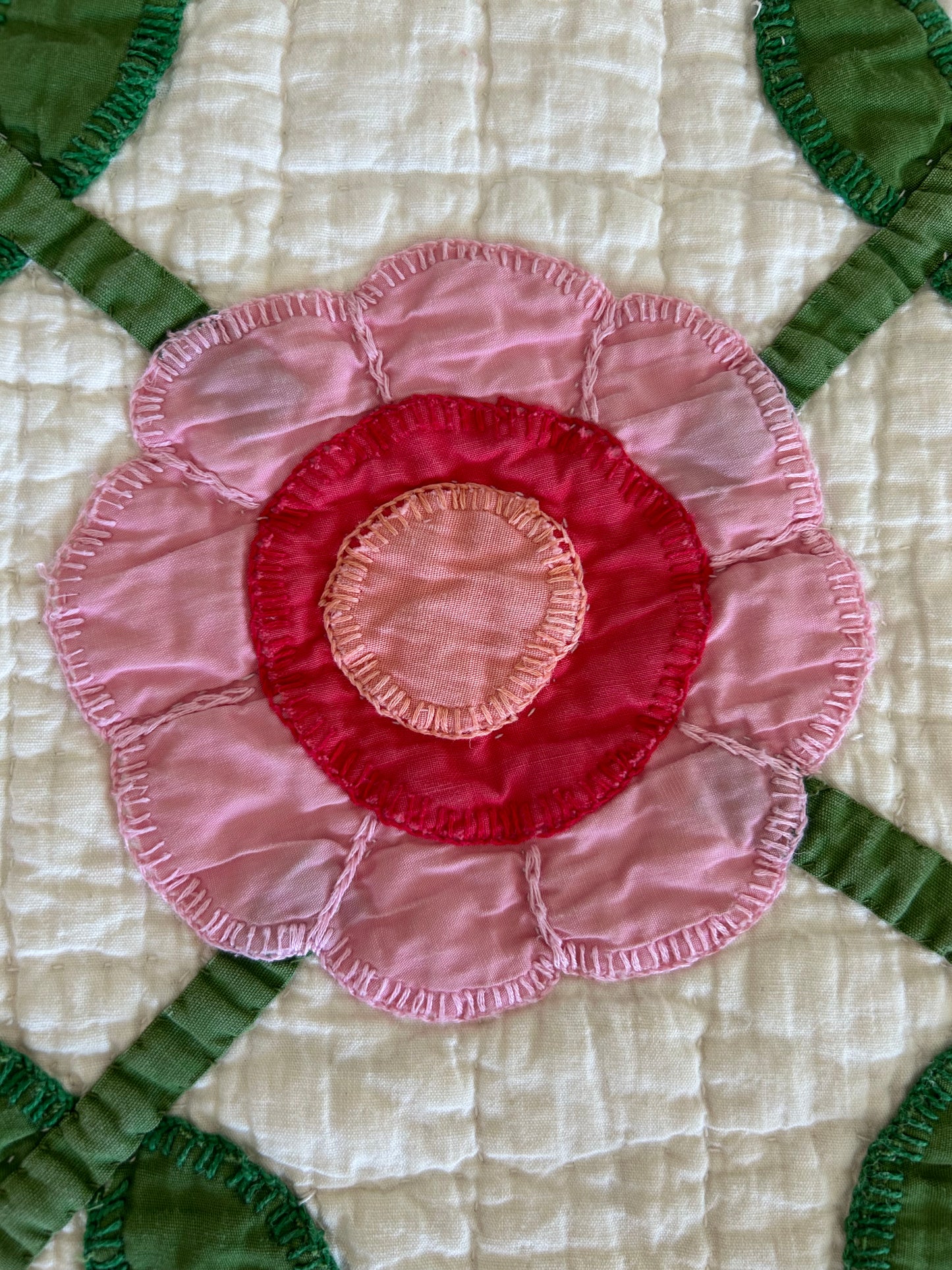 Vintage Rose of Sharon Quilt | 1970s