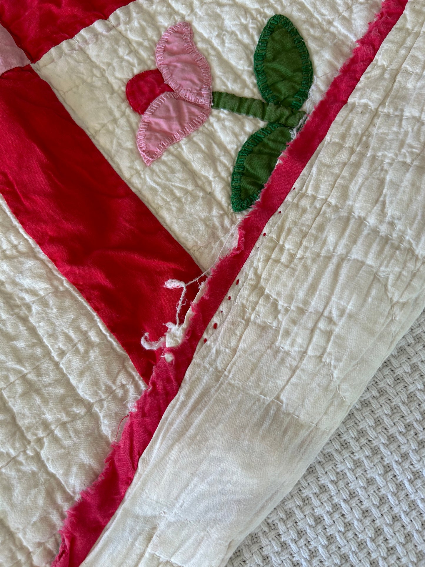 Vintage Rose of Sharon Quilt | 1970s