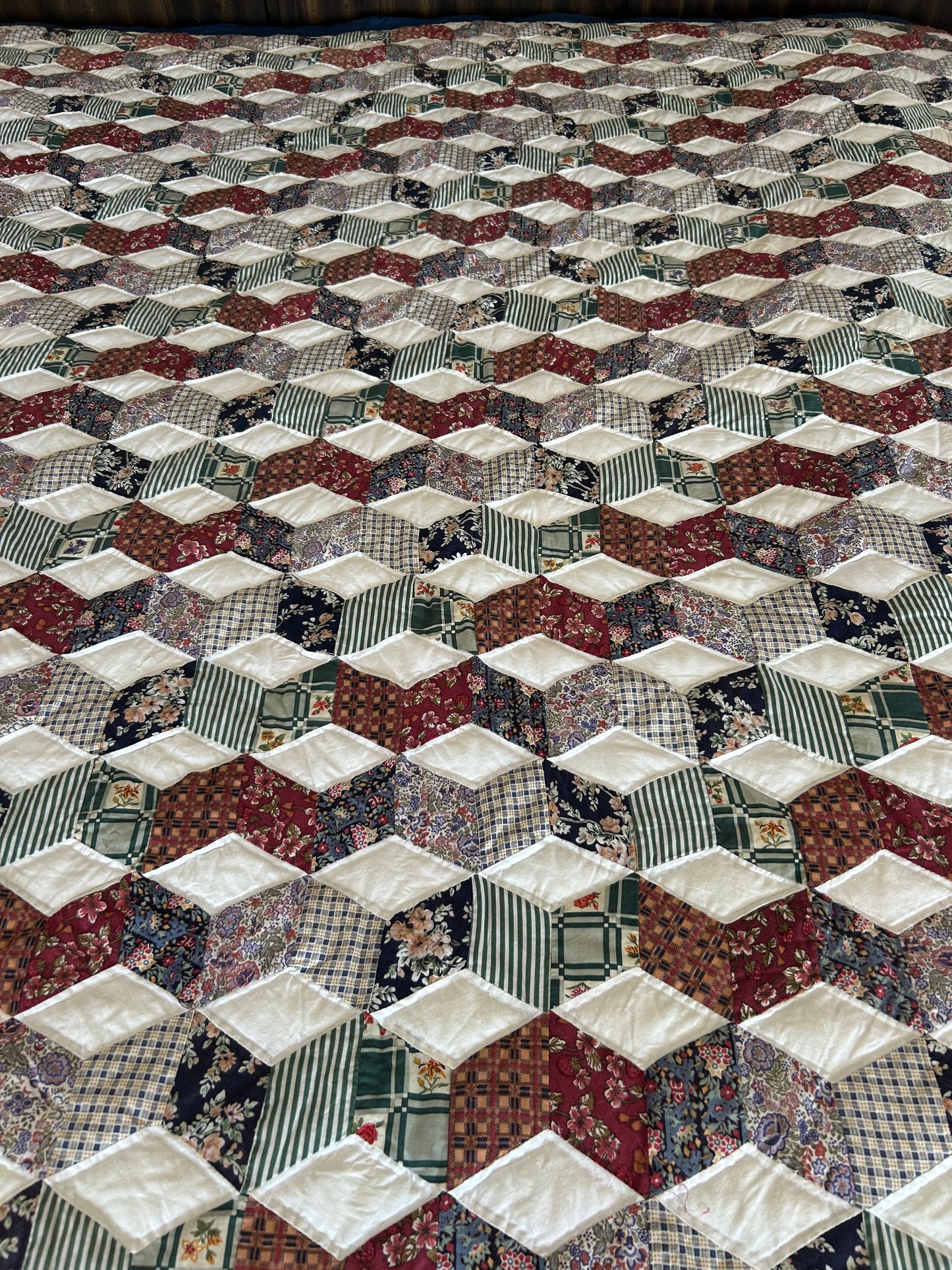 Vintage Tumbling Blocks Quilt | 90s