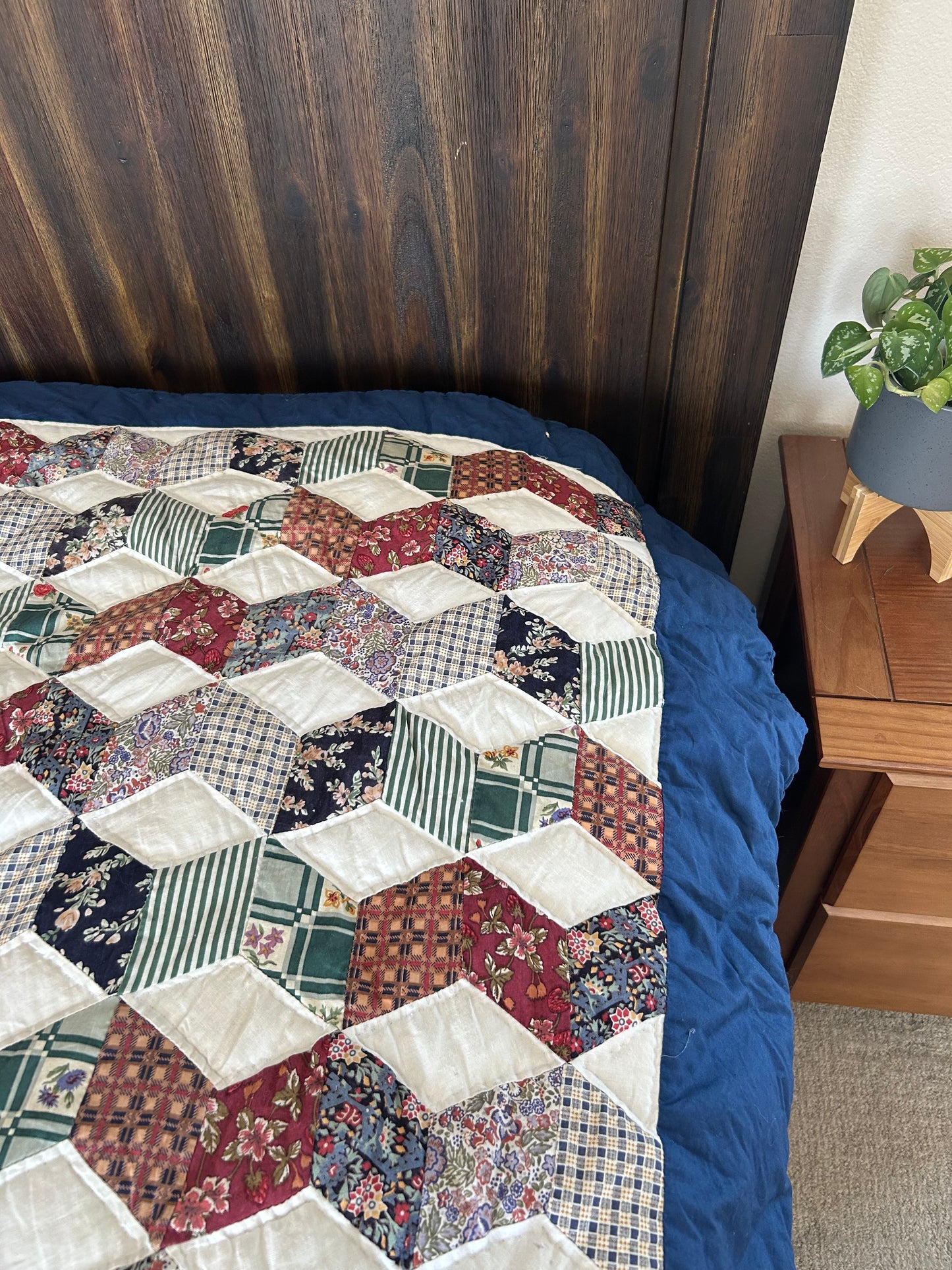 Vintage Tumbling Blocks Quilt | 90s