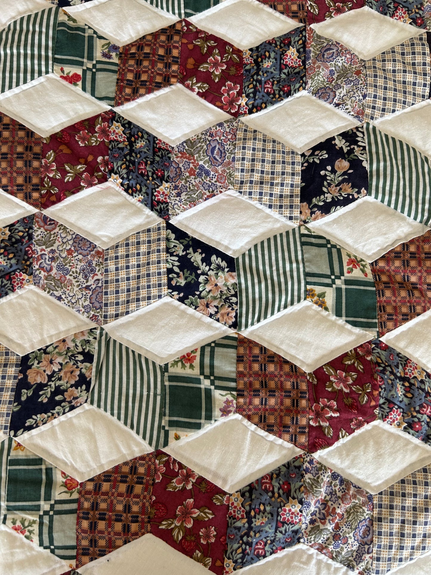 Vintage Tumbling Blocks Quilt | 90s