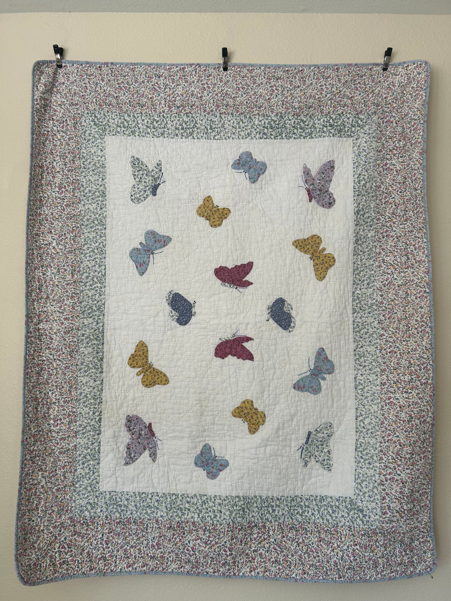 Vintage Butterfly Applique Crib Quilt