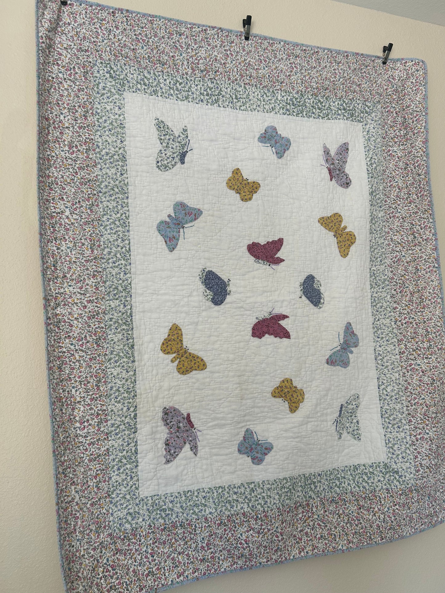 Vintage Butterfly Applique Crib Quilt