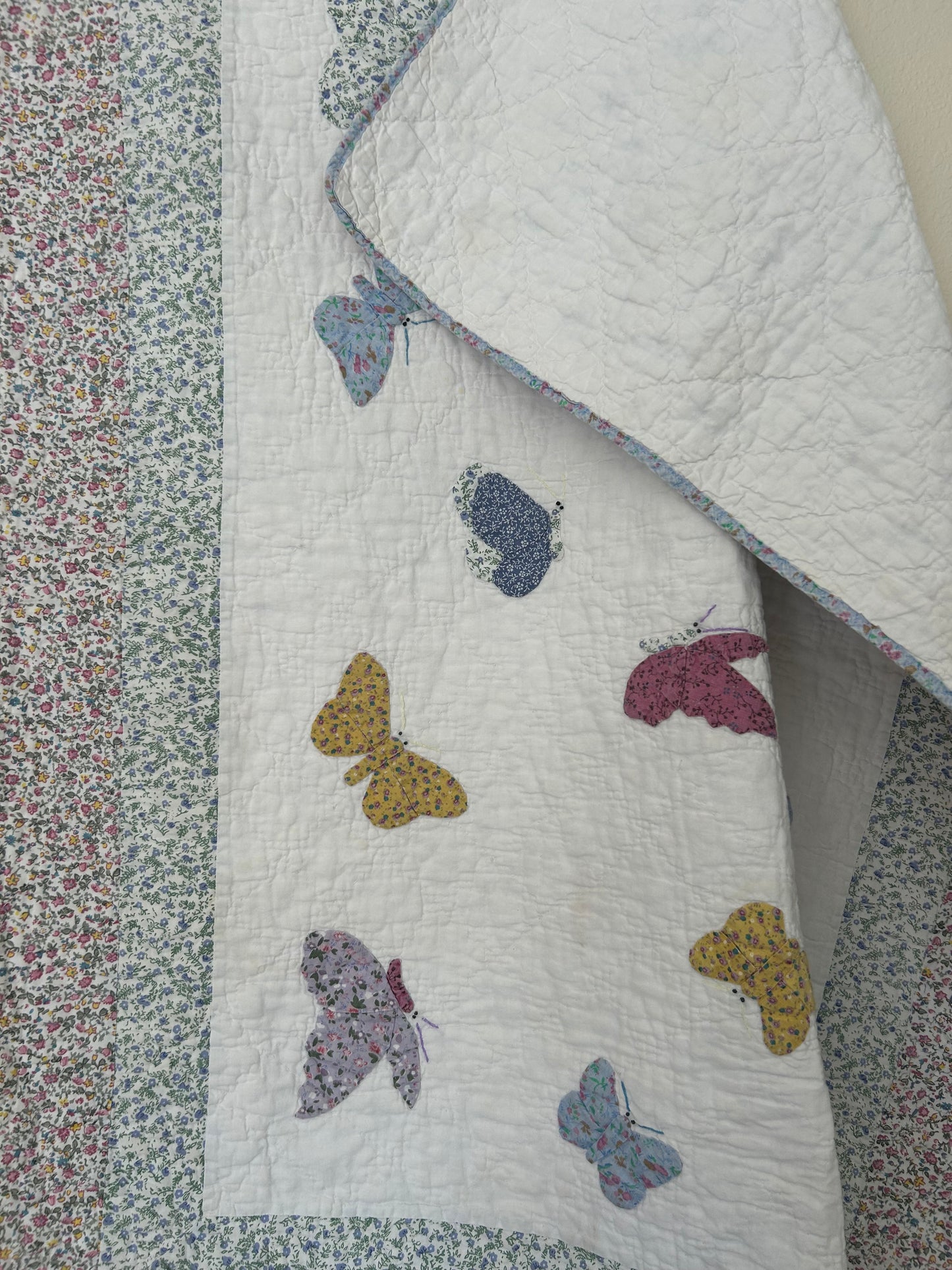 Vintage Butterfly Applique Crib Quilt