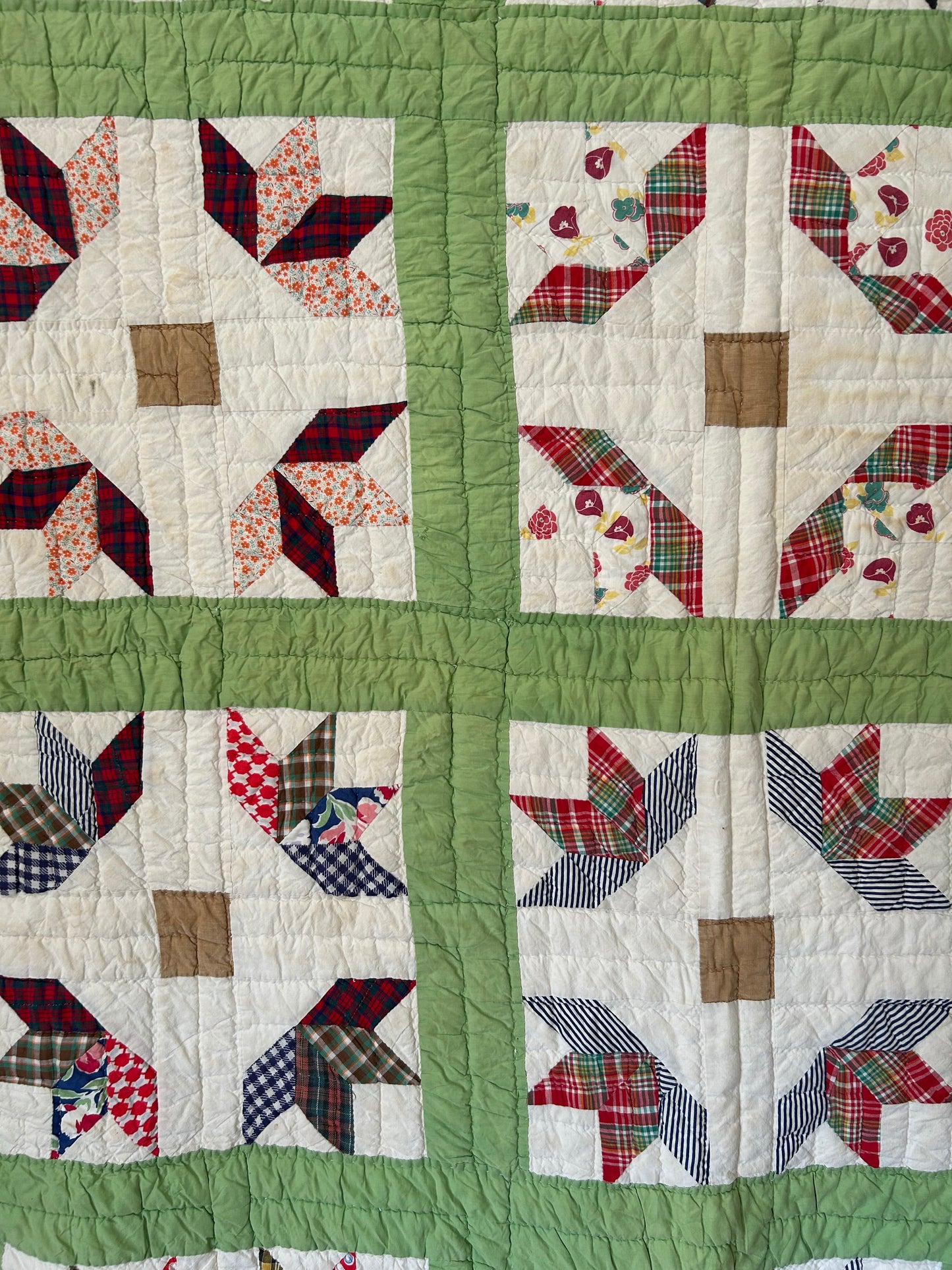 Green Sage Bud Variation Quilt
