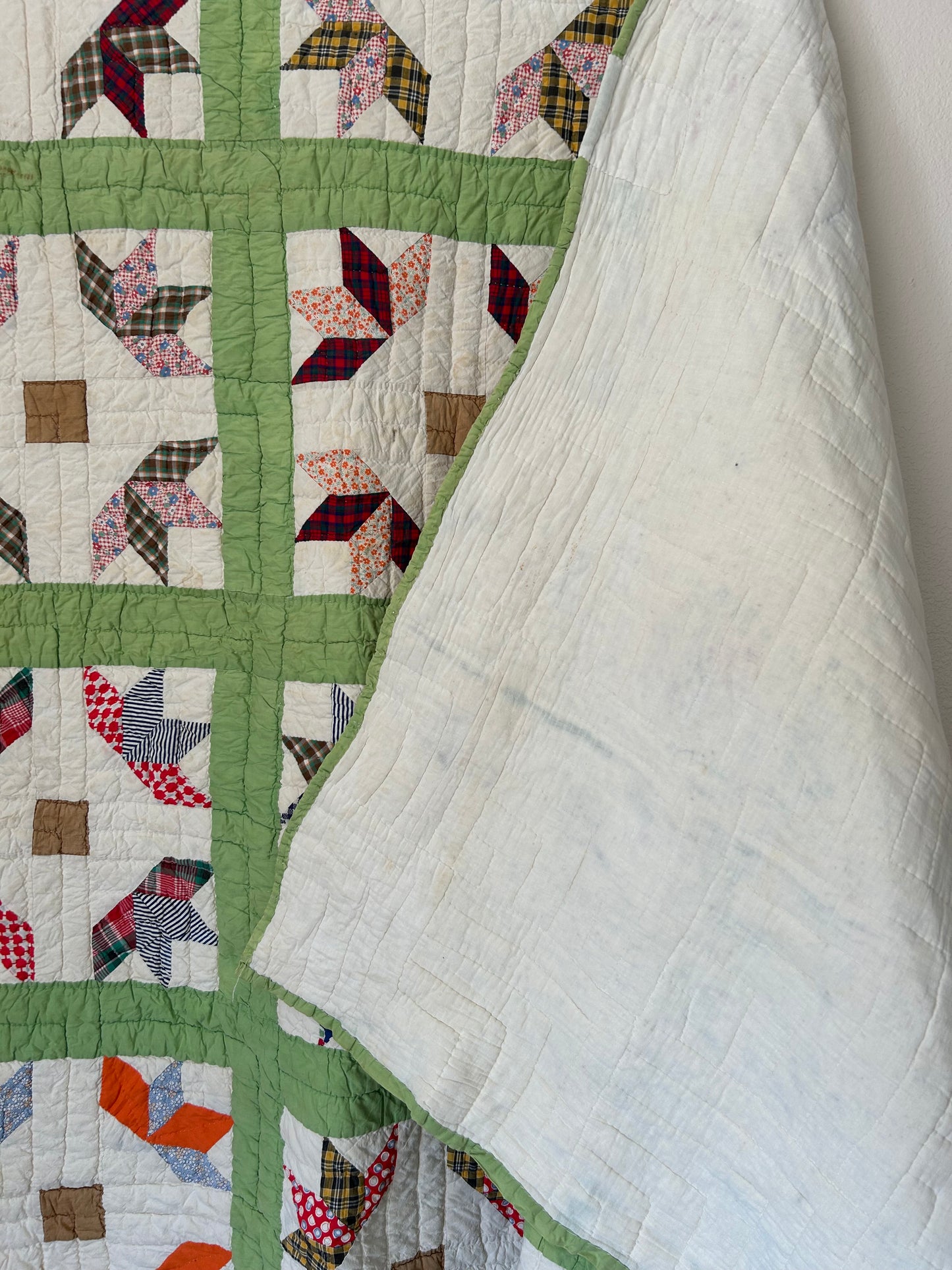 Green Sage Bud Variation Quilt