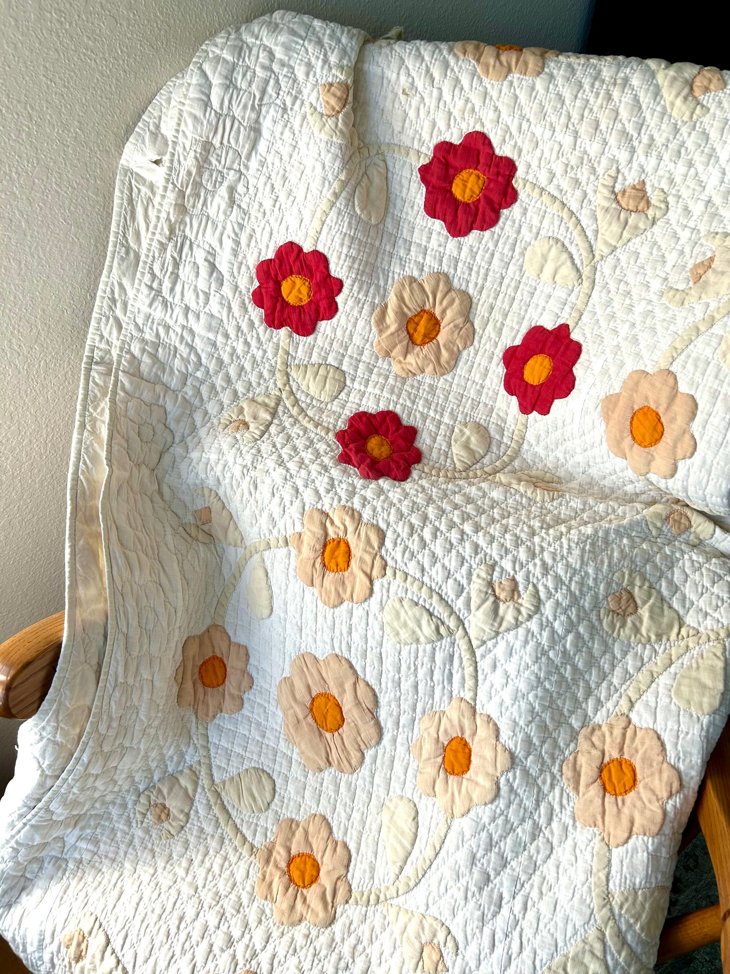 Appliqué Floral Quilt | Early 1900s