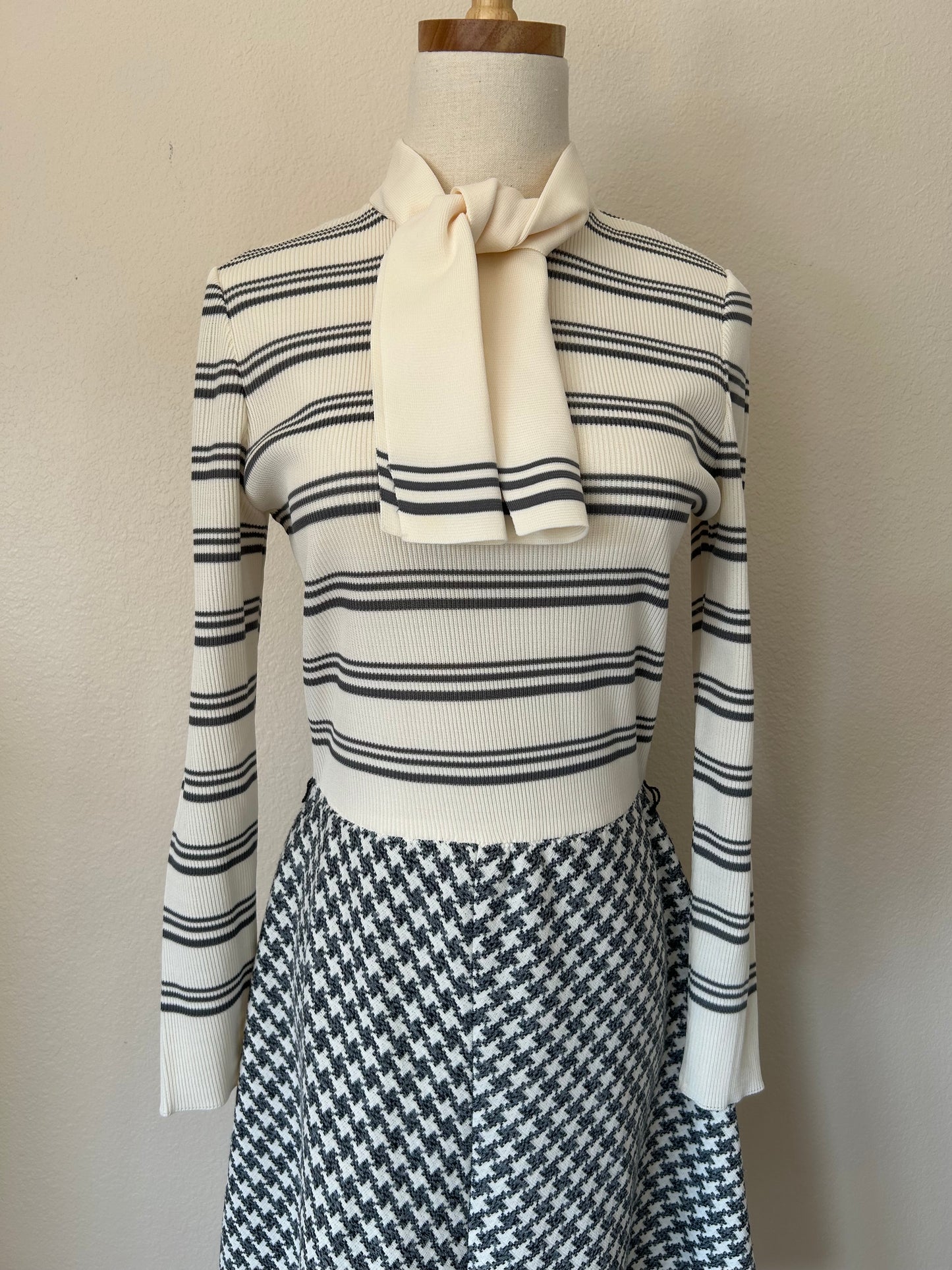 Vintage Dalton Houndstooth Dress | S/M | 1970s