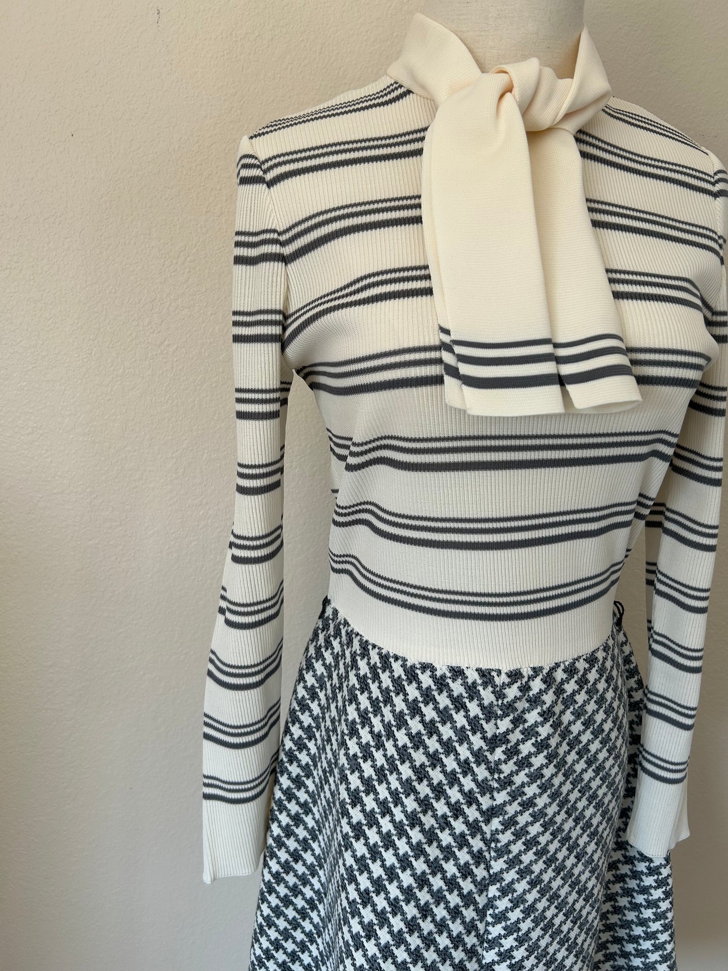 Vintage Dalton Houndstooth Dress | S/M | 1970s