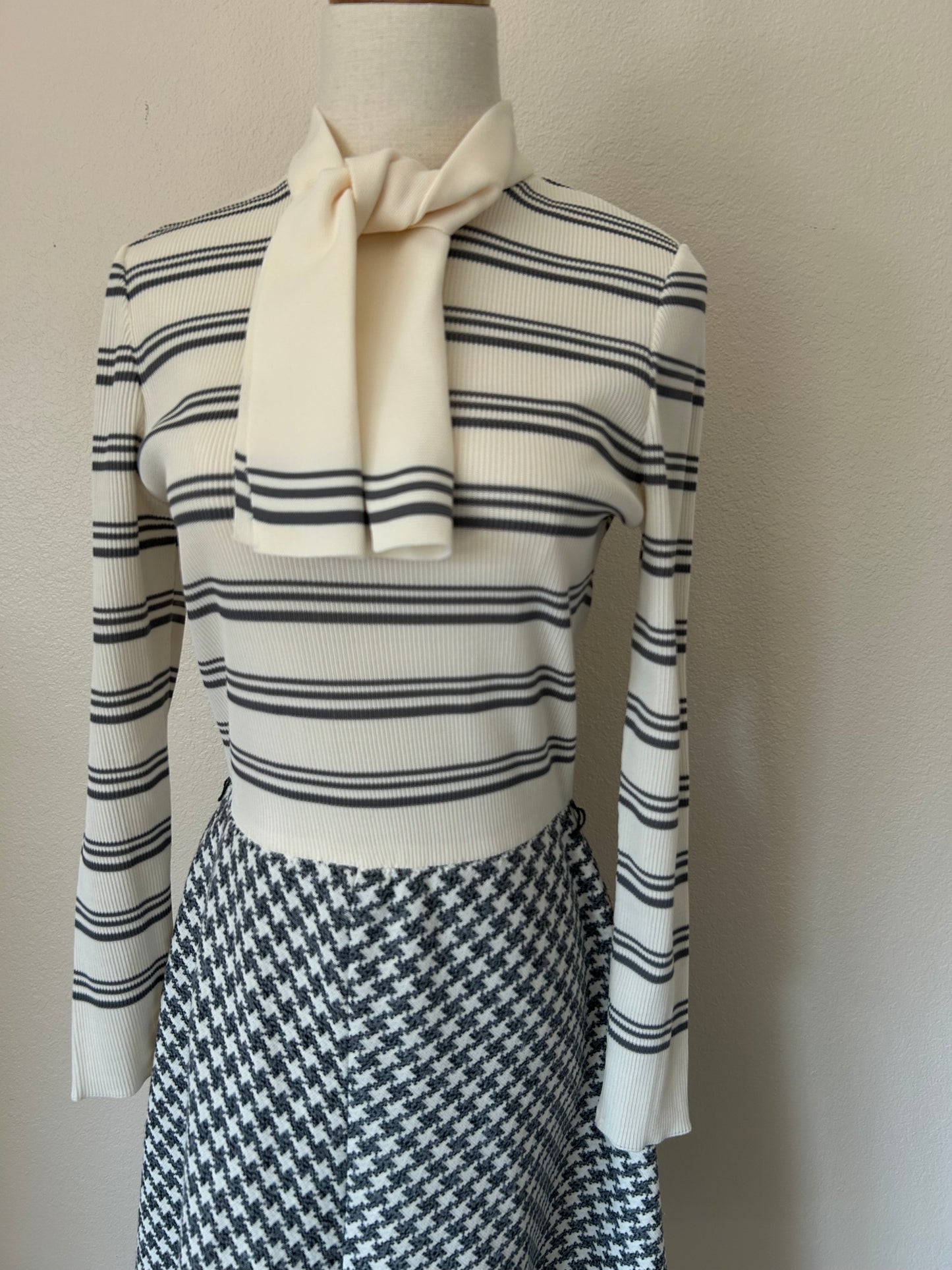 Vintage Dalton Houndstooth Dress | S/M | 1970s