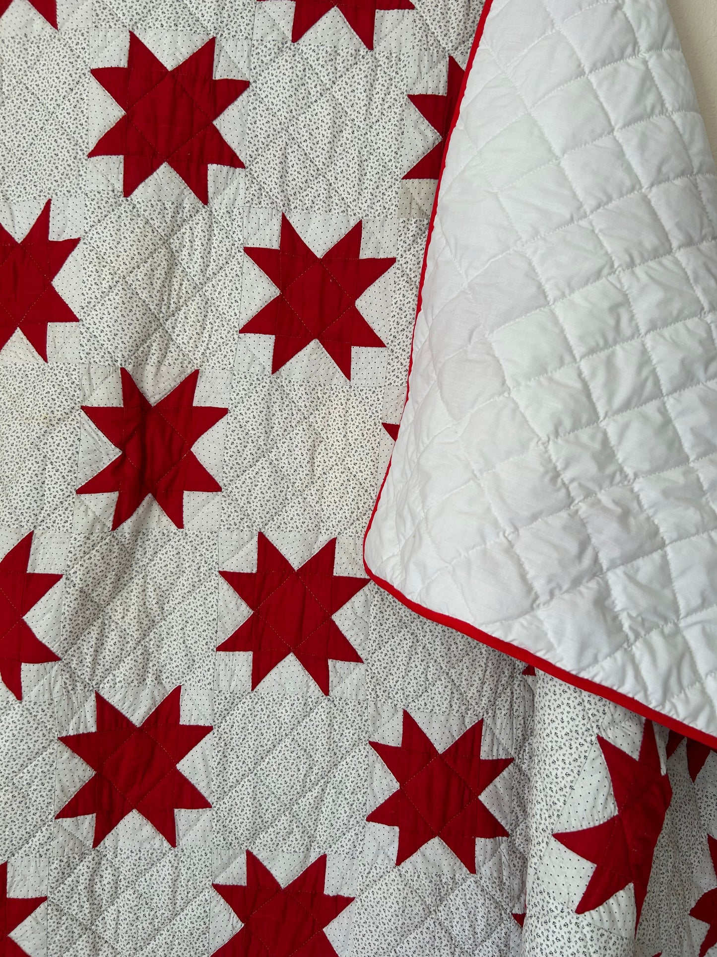 Red Ohio Star Quilt | Early 1900s