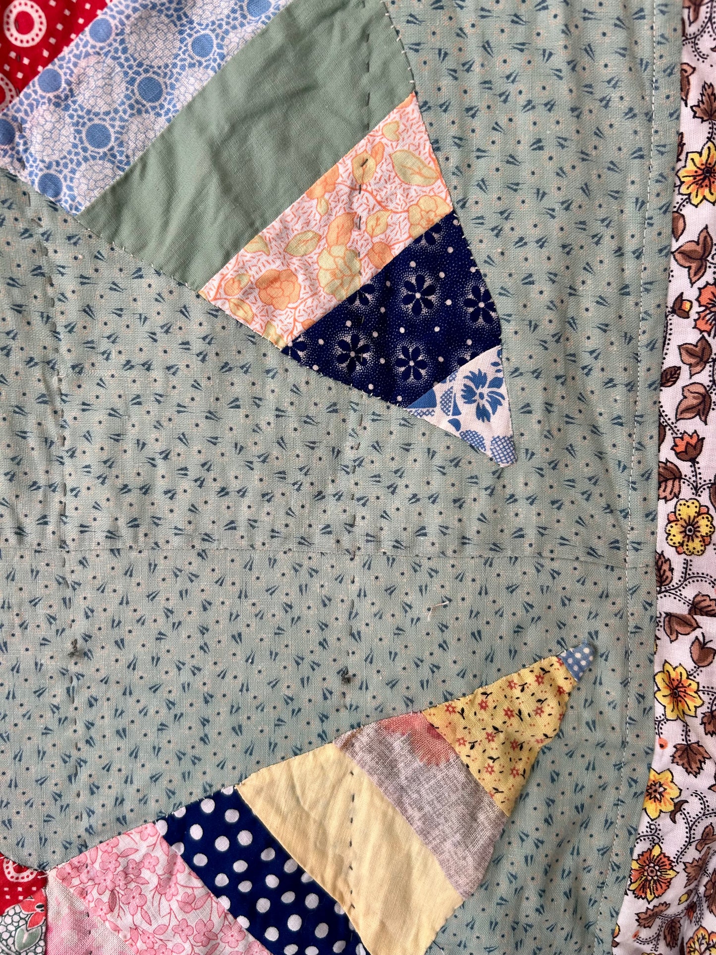 Green Rocky Road to Kansas Quilt | 1970s