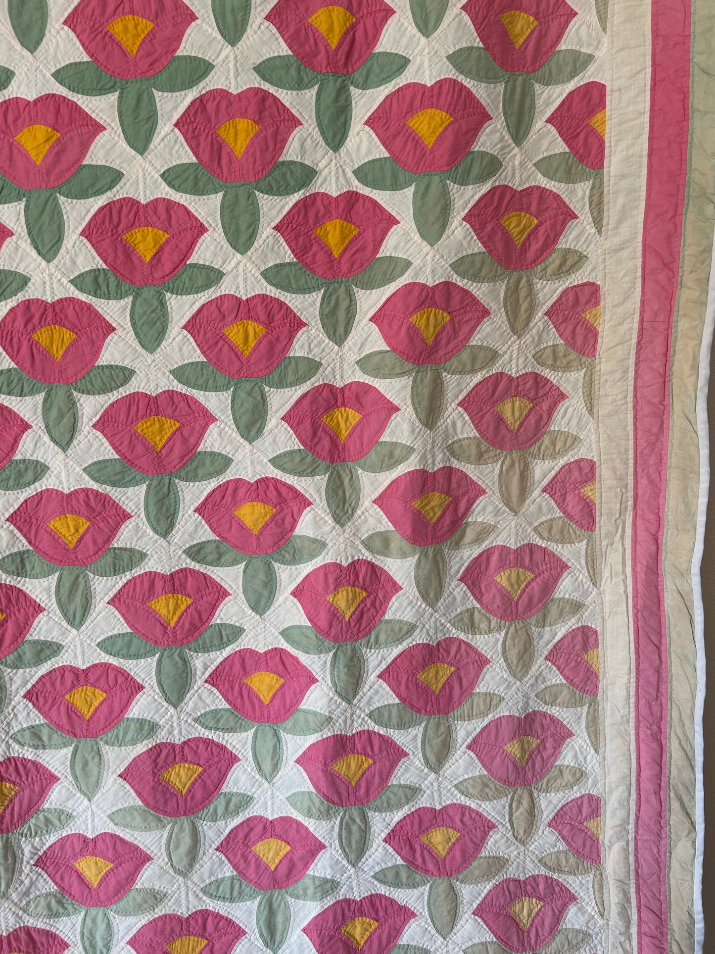 Pink Tulip Quilt | 1940s