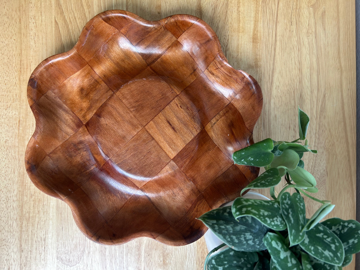 Wooden Petal Bowl | Mid-Century Modern