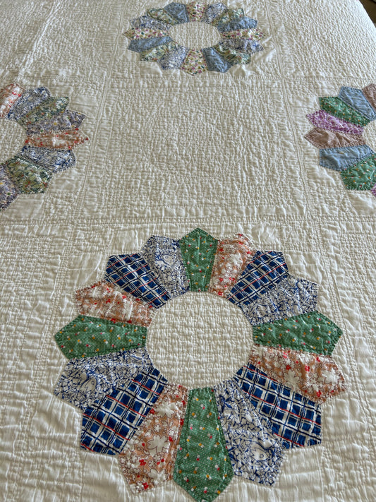 Feedsack Dresden Plate Quilt | 1930s