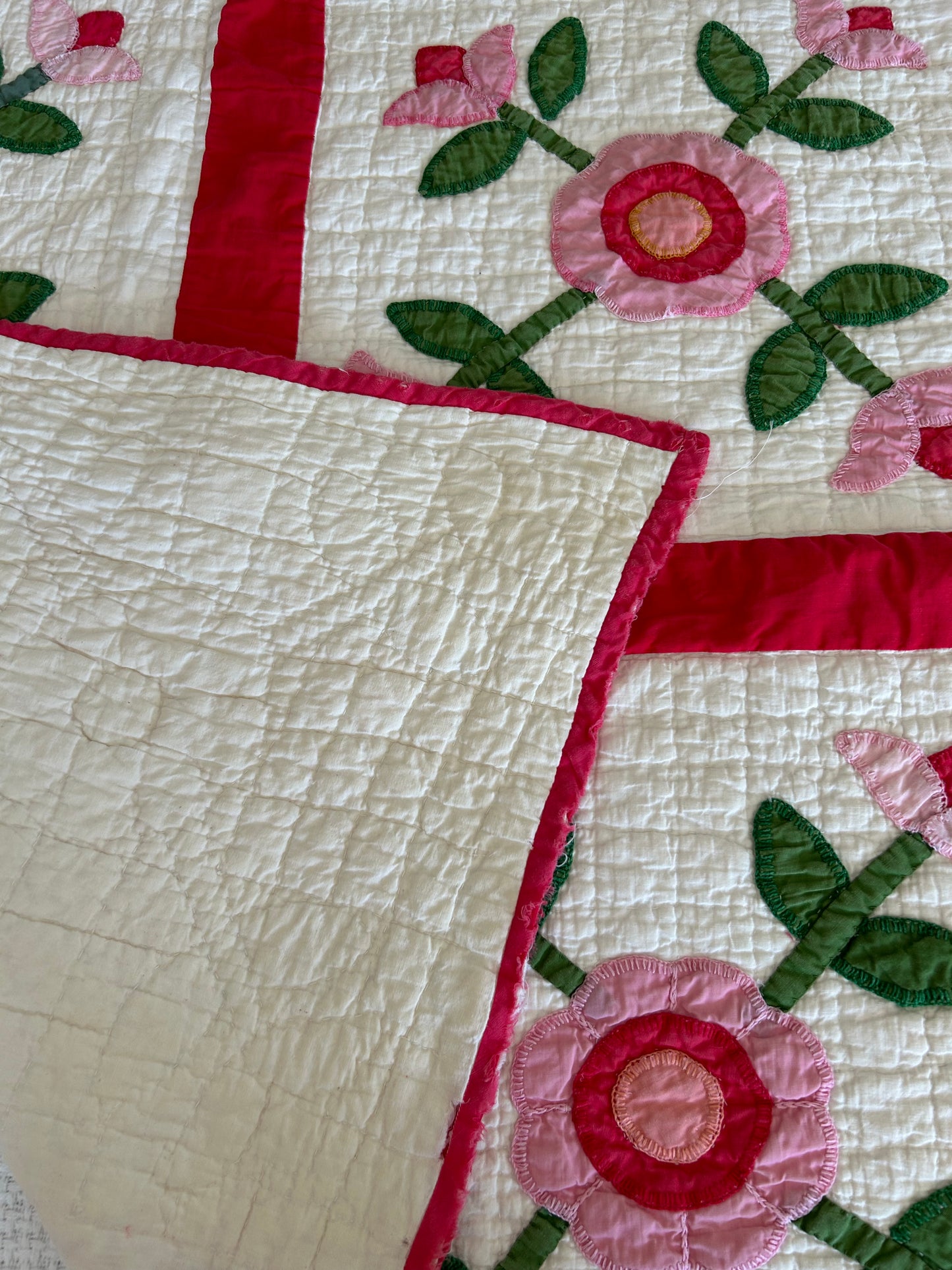 Vintage Rose of Sharon Quilt | 1970s