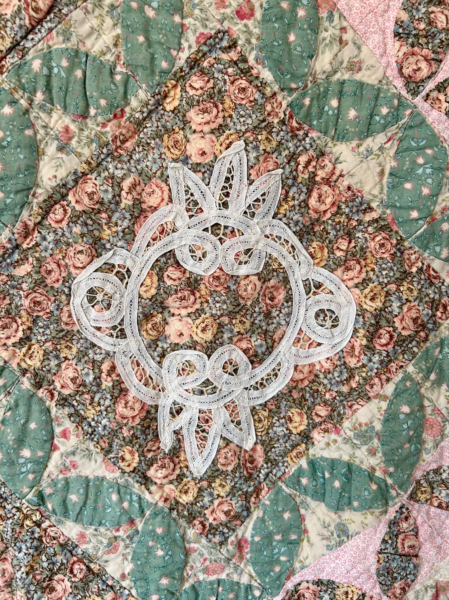 Shabby Chic Quilt | 1990s