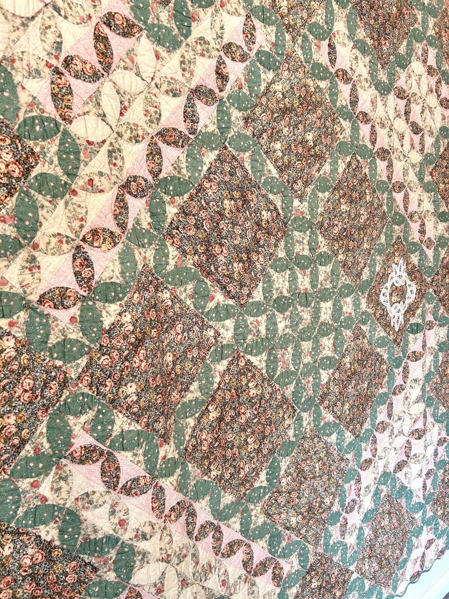 Shabby Chic Quilt | 1990s
