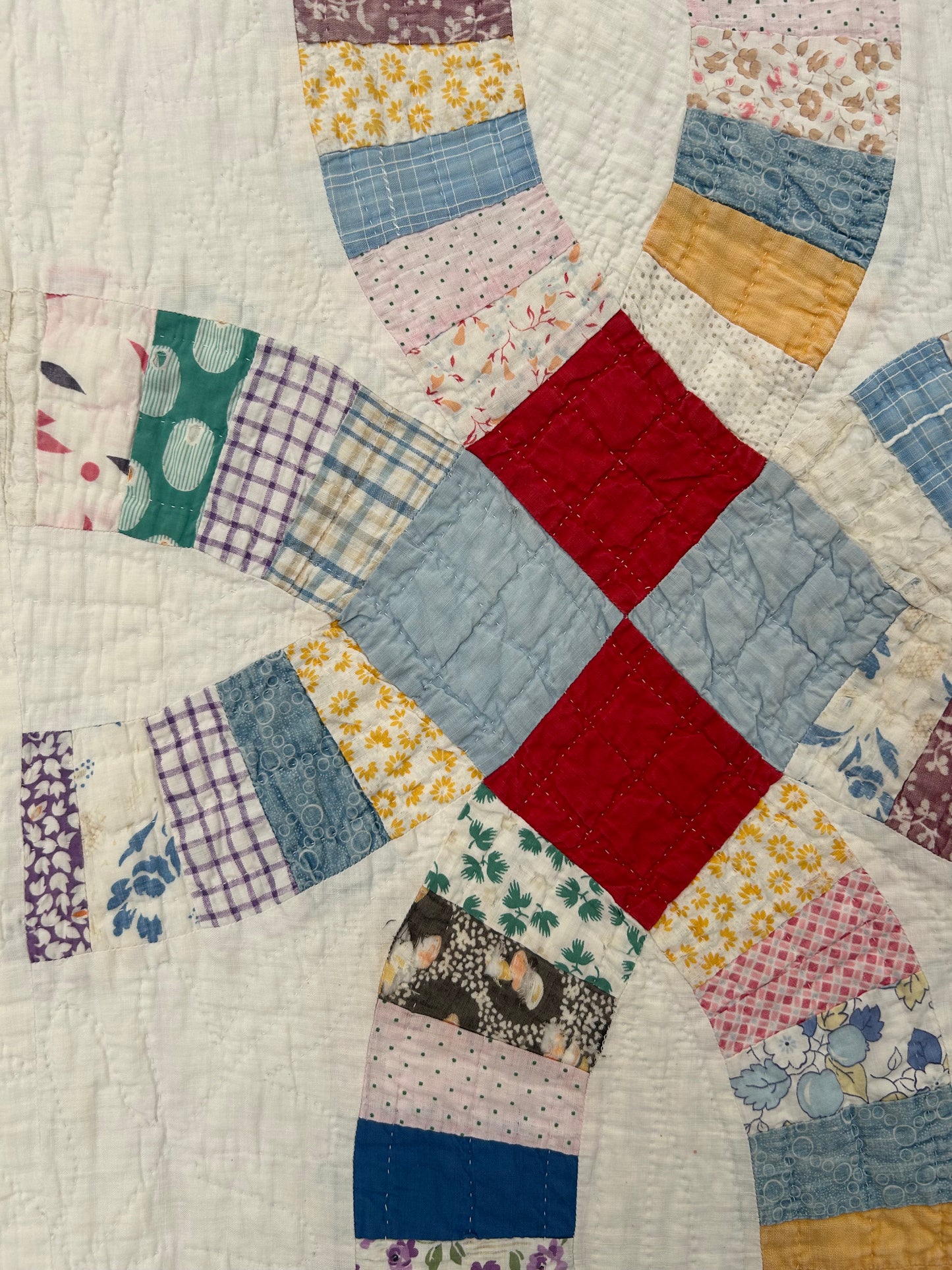 Scrappy Feedsack Wedding Ring Quilt | 1930s