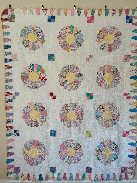 Feedsack Dresden Plate Quilt | 1940s