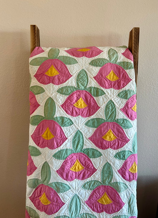 Pink Tulip Quilt | 1940s