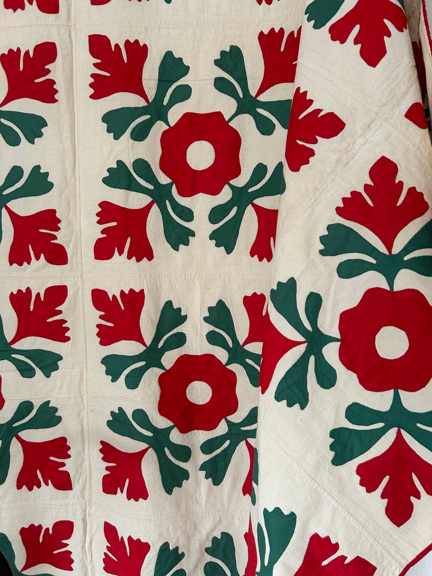 Pointsettia Quilt