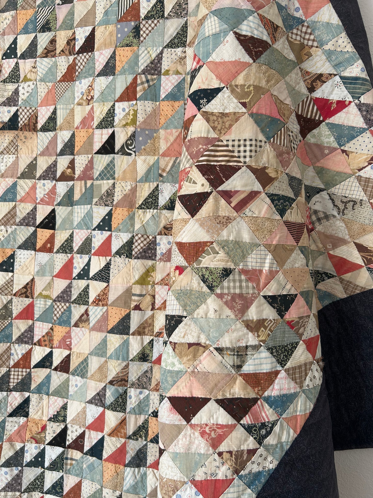 Antique Thousand Pyramids Pattern Quilt | Early 1900s