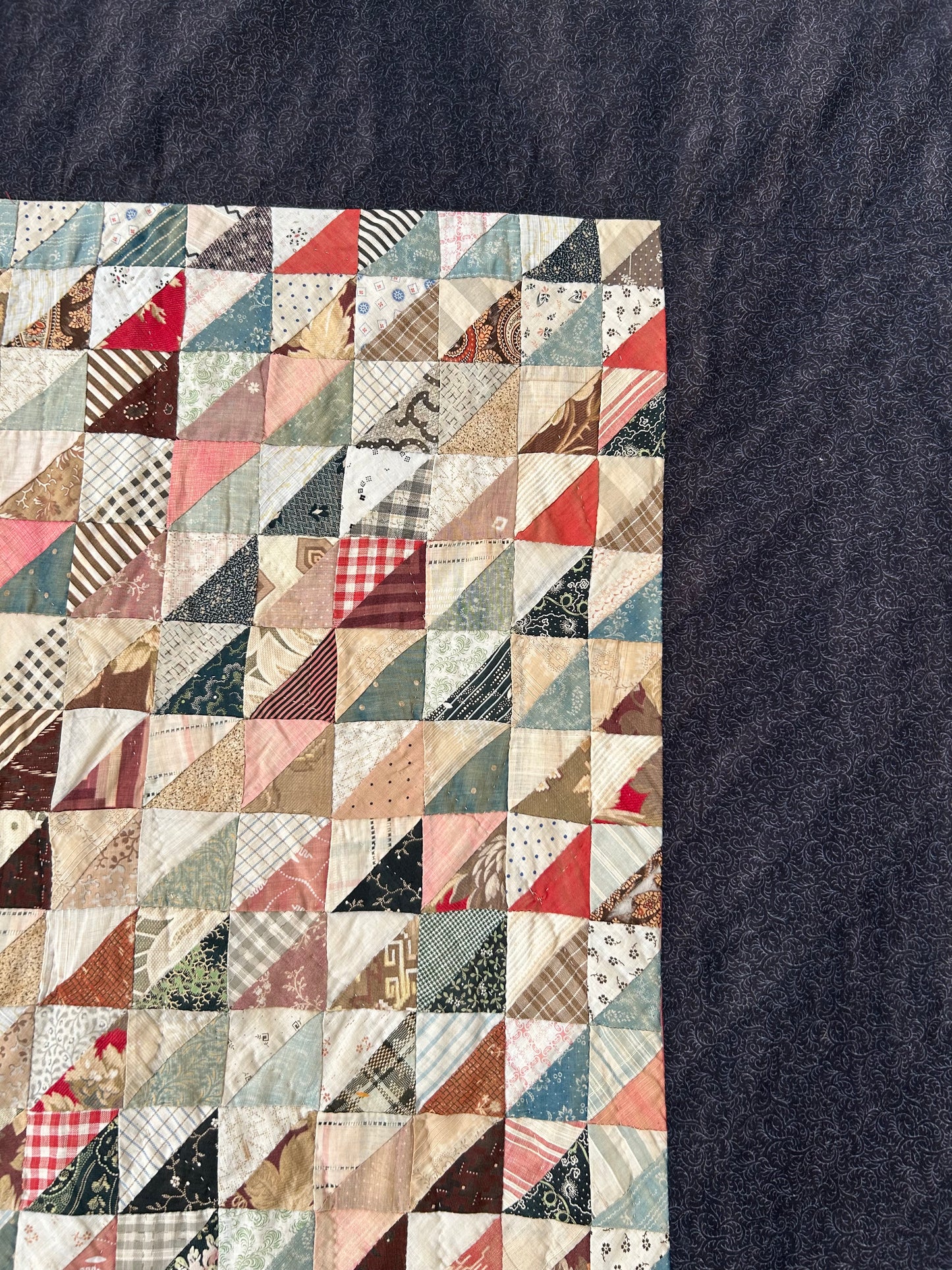 Antique Thousand Pyramids Pattern Quilt | Early 1900s