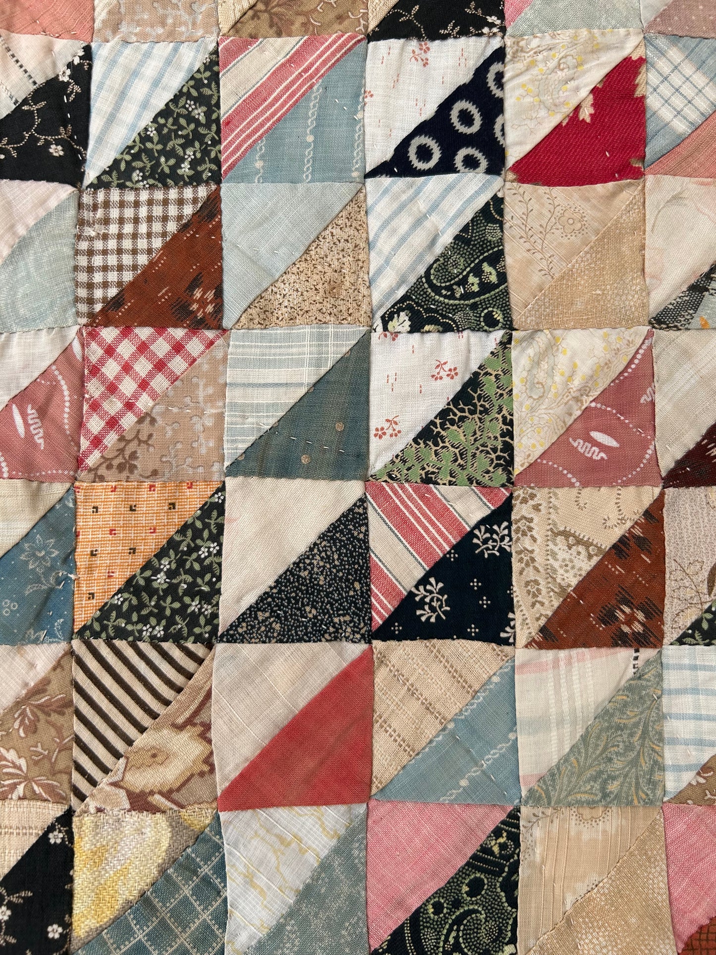 Antique Thousand Pyramids Pattern Quilt | Early 1900s